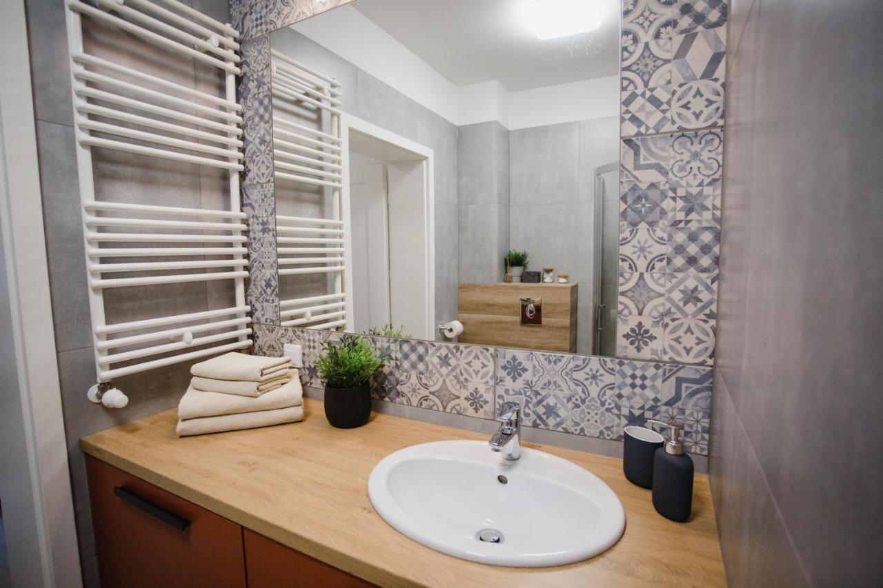 W&K Apartments - Ginger Suite Koszalin Buitenkant foto