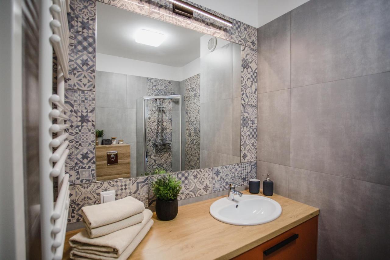 W&K Apartments - Ginger Suite Koszalin Buitenkant foto